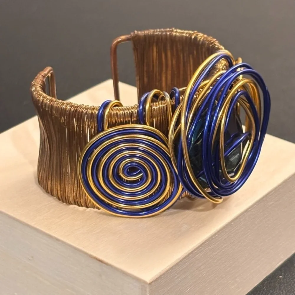 Chunky Blue Gold Wire Gemstone Statement cuff bracelet size 6.5 with flex